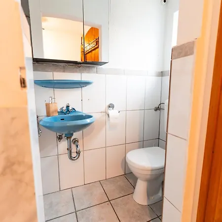 Monteurgut Birke アパート Lindern